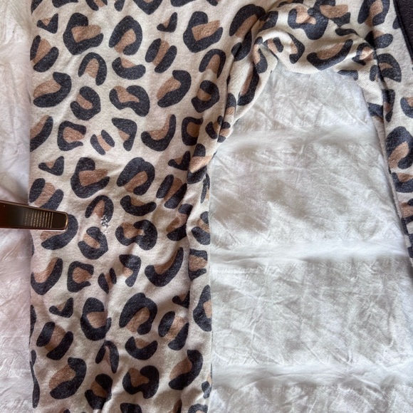 Cheetah Print Bamboo Zippy - Picture 5 of 8